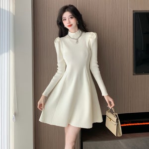 연말 하객룩 반폴라 원피스 플레어 a라인 니트원피스