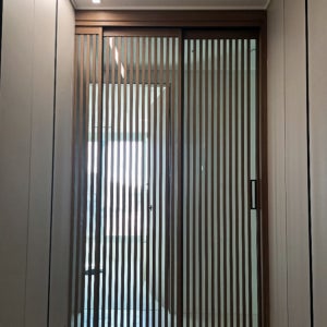 간살 우드 3연동 중문 도어 대전 세종 충청 전라도 시공 아파트 빌라 설치 공사