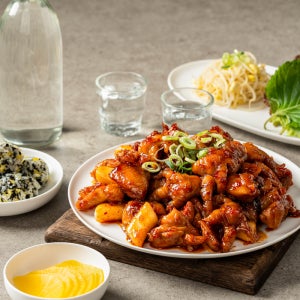 핵이득 마켓 참피디의 참숯양념 닭발치킨 500g 무뼈 닭발 순살 닭다리살 치킨