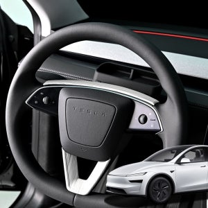 테슬라 모델Y 주니퍼 몰딩 핸들프레임 하단 커버 카본