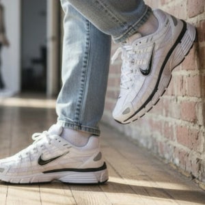 나이키 P6000 운동화 화이트 메탈릭 실버 블랙 런닝화 CD6404-107