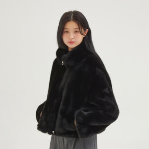 [신세틱레더] 스파오 페이크 퍼 집업 숏 재킷 SPJLG11W97