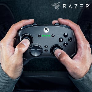 레이저 울버린 V3 PRO PC 게임패드 엑스박스 무선 컨트롤러 피파 블랙