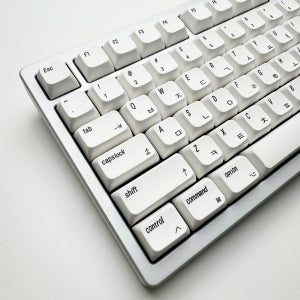 애플 레트로 미니멀 화이트 심플 한글 키캡 PBT xda 기계식 키보드 독거미 조약돌