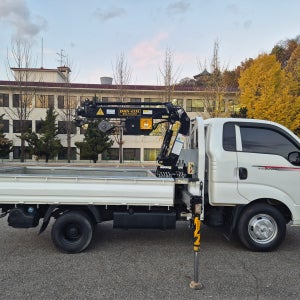 1.2톤크레인 동해433L 5단붐 1톤크레인 봉고3 이동정비차 매매