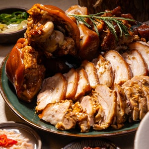 청연족발 뒷다리 통족발 1kg 이상 (국내산) 집들이 모임 야식 술안주