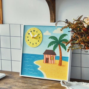 스튜디오제이 무소음 액자 벽시계 거실 인테리어 벽걸이시계 사각해변, 40cm