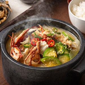 삼촌식당 돌게된장찌개 200g 1통 간편식사 즉석찌개