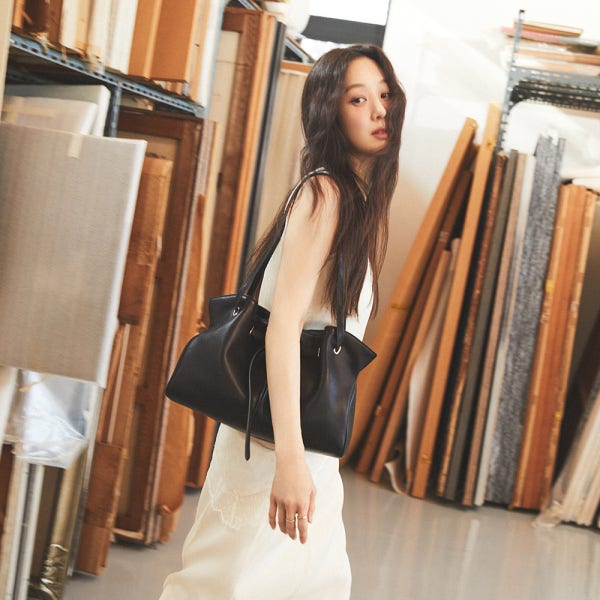 [루에브르][9/3 예약배송][정려원pick] Plie Shoulder Medium FA6SB365-FH