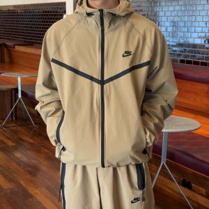 나이키 테크 윈드러너 우븐 투웨이 집업 후드 바람막이 자켓 HM7152-297