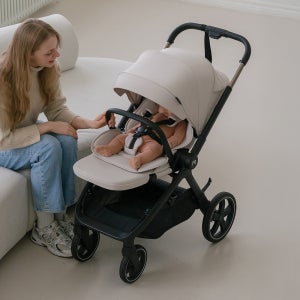 리안 26년형 알로 절충형 유모차