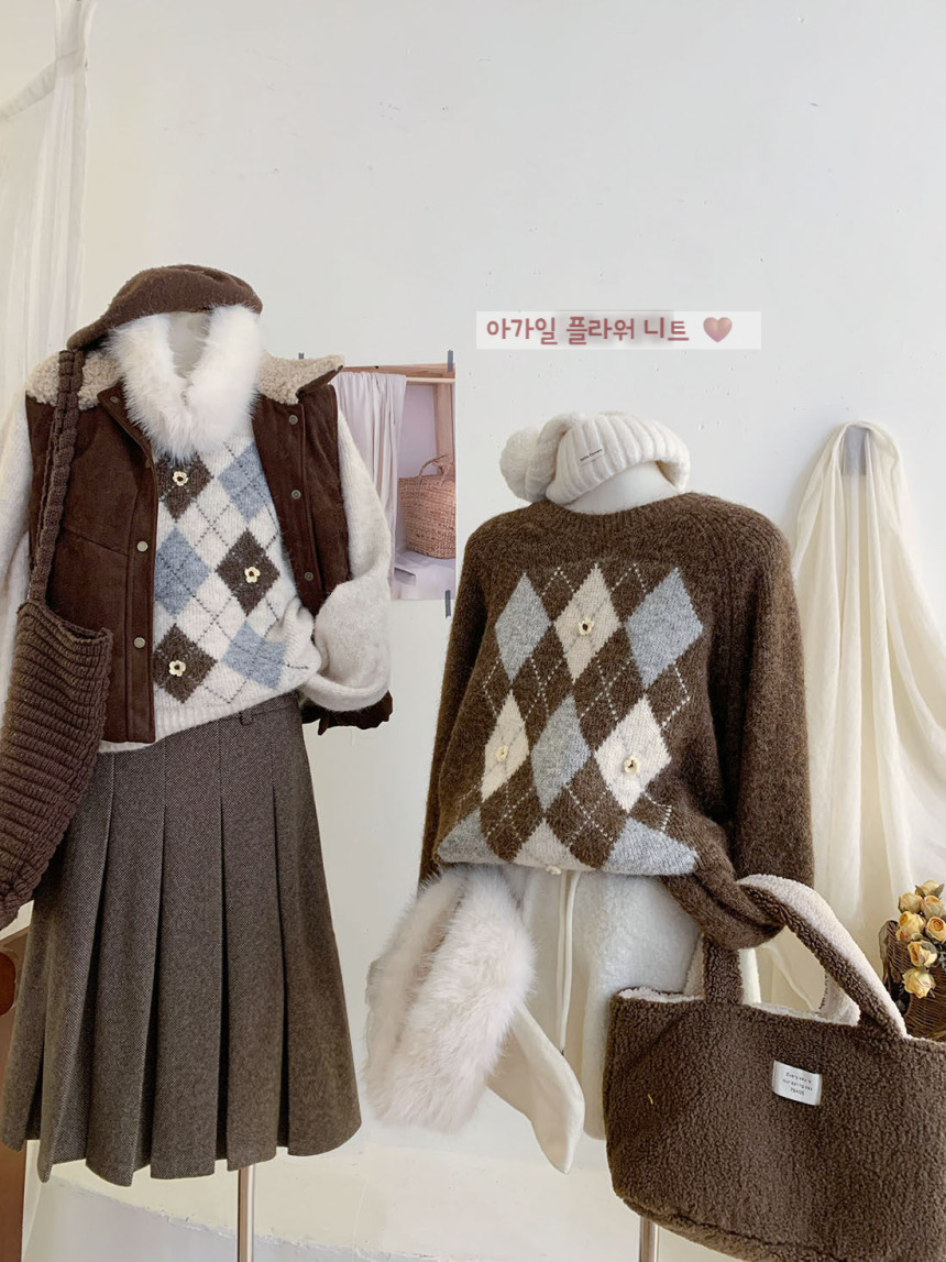 브라운 라운드넥 아가일 크로셰 플라워 니트 스웨터(+퍼 머플러) 가을 겨울 예쁜 꾸안꾸룩