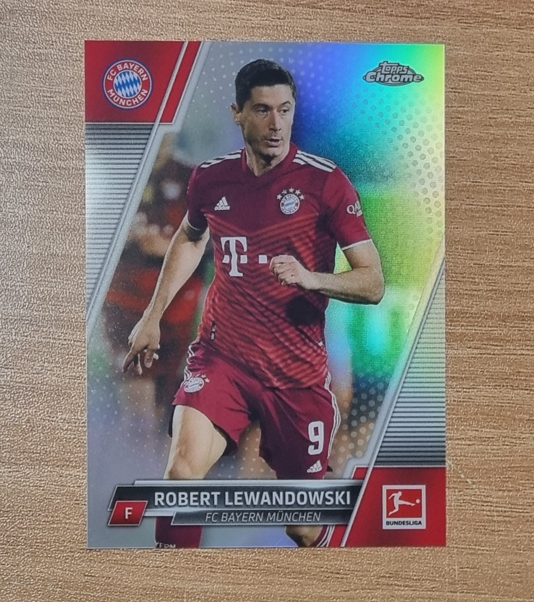 로베르트 레반도프스키 2021-22 Topps Chrome Bundesliga ROBERT LEWANDOWSKI Refractor No-83 축구카드