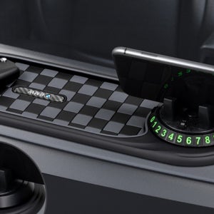 자동차번호판거치대 흡착식 스마트폰 360도 거치대 논슬립 미끄러지지않는 전기차핸드폰거치대