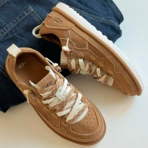 어그 UGG 미니멜 스니커즈 카멜 브라운 1177035-CHE 한정판