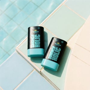 썸머홀릭 울트라 스포츠 선스틱 SPF50+ PA++++ 19g, 2개