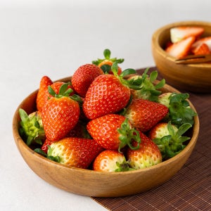 고당도 생딸기 논산 산지직송 홍희 딸기 특품 700g 1.4kg 복숭아향 프리미엄 딸기