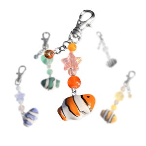 [ KITONI MADE ] 니모 물고기 비즈 행운 키링 네잎클로버 별 하트 키체인 키홀더