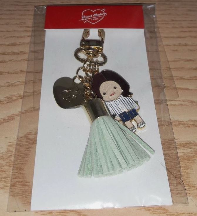 (TWICE MINAミニキーリング) TWICE FANMEETING ONCE HALLOWEEN OFFICIAL GOODS TWICE CHARACTER MINI KEYRING