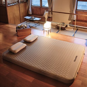 [박스훼손] 네이처하이크 C12 자충매트 펌프 내장형 더블 플러스(150x200), 베이지