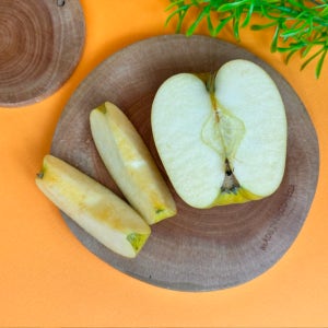 경북 예천 황금사과 달콤한 시나노골드 흠과 못난이 중대과, 5kg, 1개