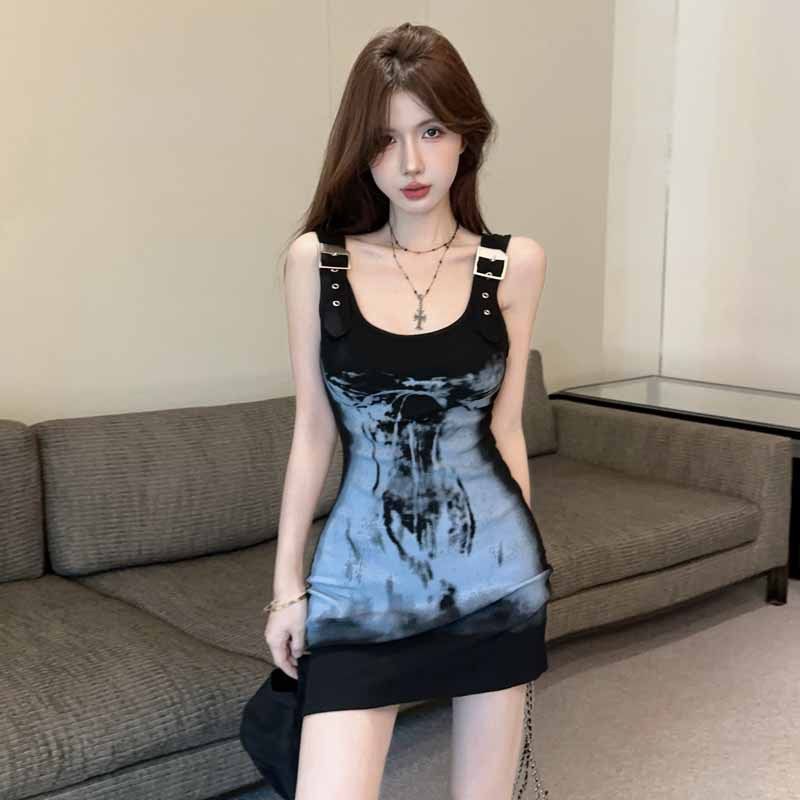 유니크 버클 스트랩 그래픽 프린트 미니 원피스 섹시 슬림핏 블랙 스트릿 파티룩