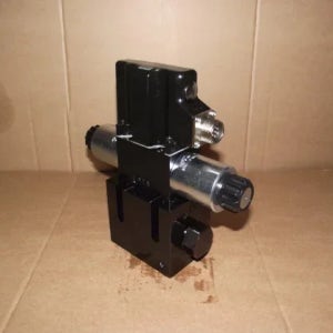 밸브 D41FCB31FC1NE70 D41FCE01FC1NE70 D41FBE01FC1NF00 유압 비례