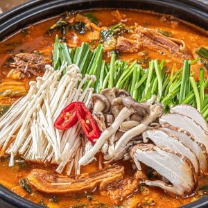 보양식 염소탕 푸짐한 건강식 670g, 4개