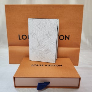 (미개봉) 루이비통 멀티 지갑 포켓 오거나이저 화이트 모노그램 M30933