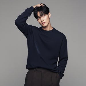 남자니트 부드러운 라운드 빅사이즈 무지 긴팔 니트