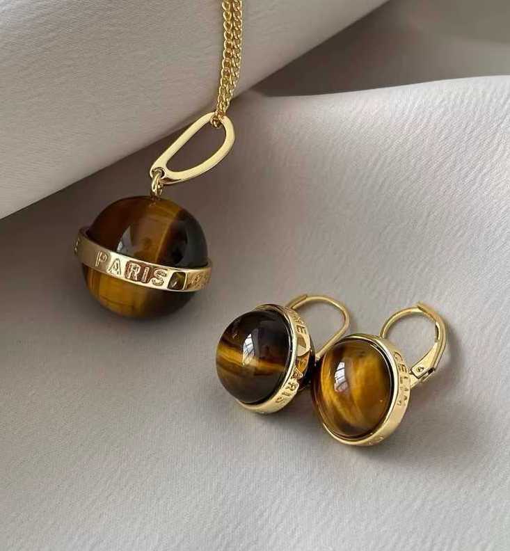 아르몽 레이어드 원석 귀걸이