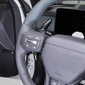 디올뉴 셀토스 SP3 자동차 튜닝 리얼카본 패들쉬프트 블랙 용품