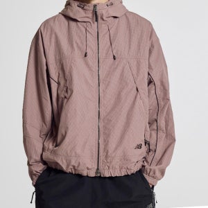 (국내매장판) 뉴발란스 바람막이 우븐 자켓 NBNAG21303