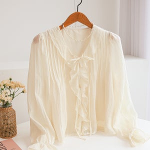 린다지 리본 핀턱 프릴 브이넥 퍼프 봄 블라우스