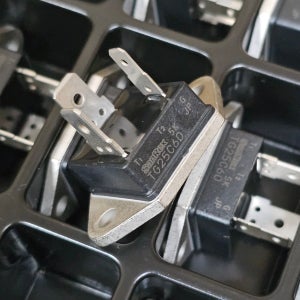 SANREX TG25C60 트라이악 600V 25A TRIAC