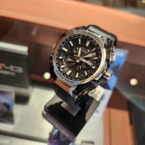 카시오 지샥 MT-G 시리즈 손목시계 CASIO G-SHOCK MTG-B4000-1AJF