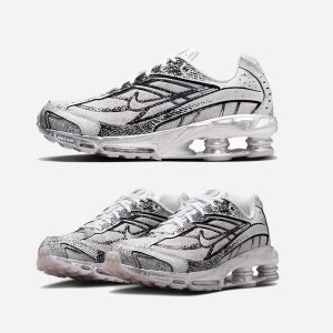 매장판 나이키 샥스 라이드 2 화이트 메탈릭 플래티넘 IB8174-100