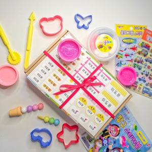 신학기 문구세트 답례품 생일선물 클레이세트 네임스티커 스티커북 랜덤 구성