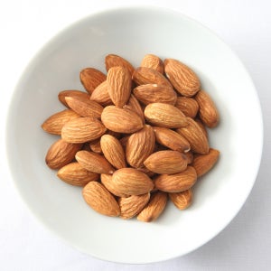 25년 햇 생아몬드 1kg 구운 볶음아몬드 아몬드슬라이스