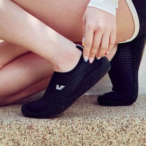 뉴베라 아쿠아슈즈 다리가 예뻐보이는 핏 커플 아동 워터파크 필수아이템