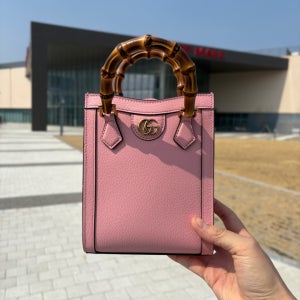 (동부산 아울렛) 구찌 다이애나 GG 레더 밤부 미니 탑핸들 토트백 739079 DJ24T 5862