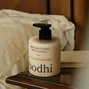 보디(bodhi) 베르가못 우드 베티버 그린 바디로션 세라마이드 펩타이드 나이아신아마이드 보습장벽 케어, 400ml