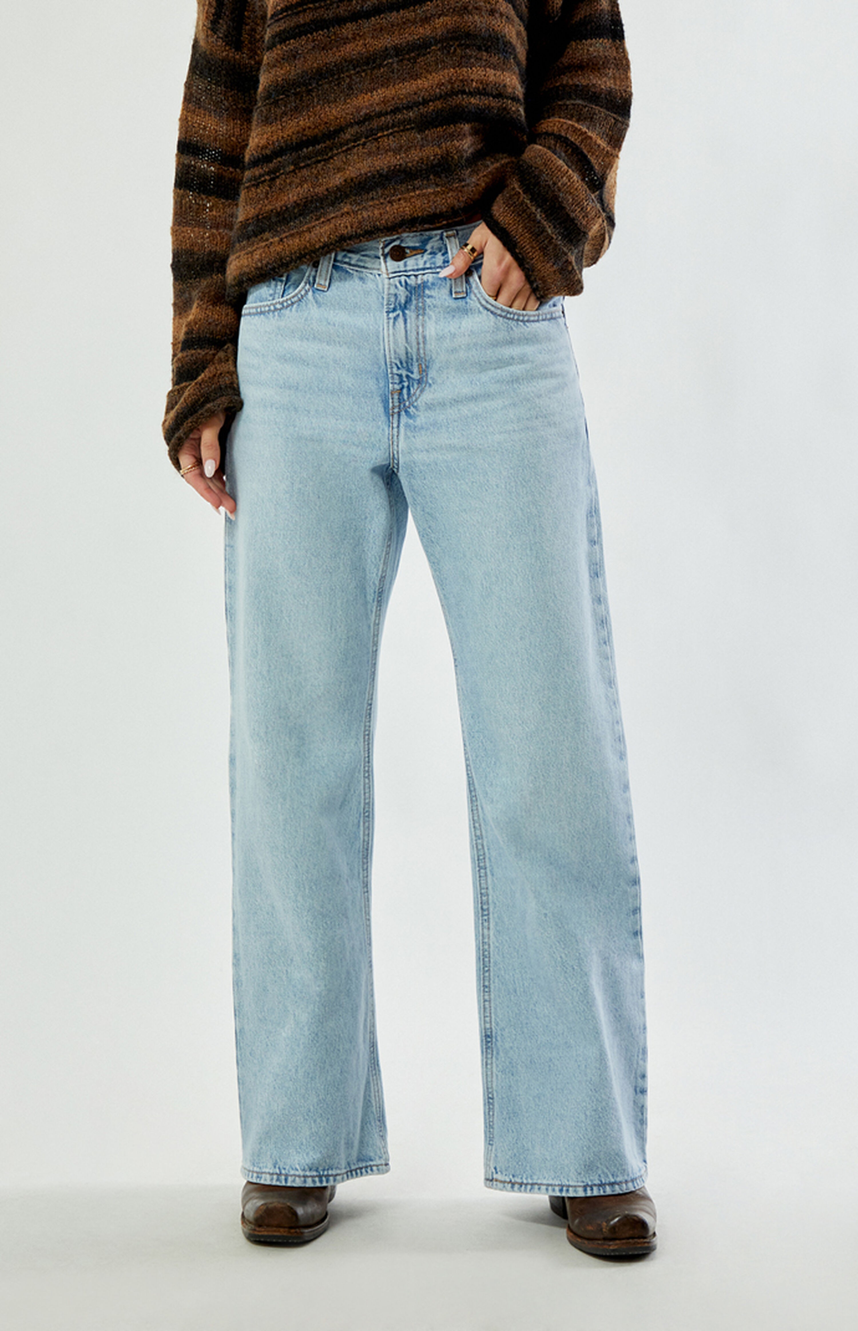 [리바이스] Levi’s 미디 루즈 부츠컷 진 Abraided Middy Loose Bootcut Jeans