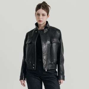 이태원포스트 이태리 베지터블 양가죽 하이넥 봄버 여성 자켓