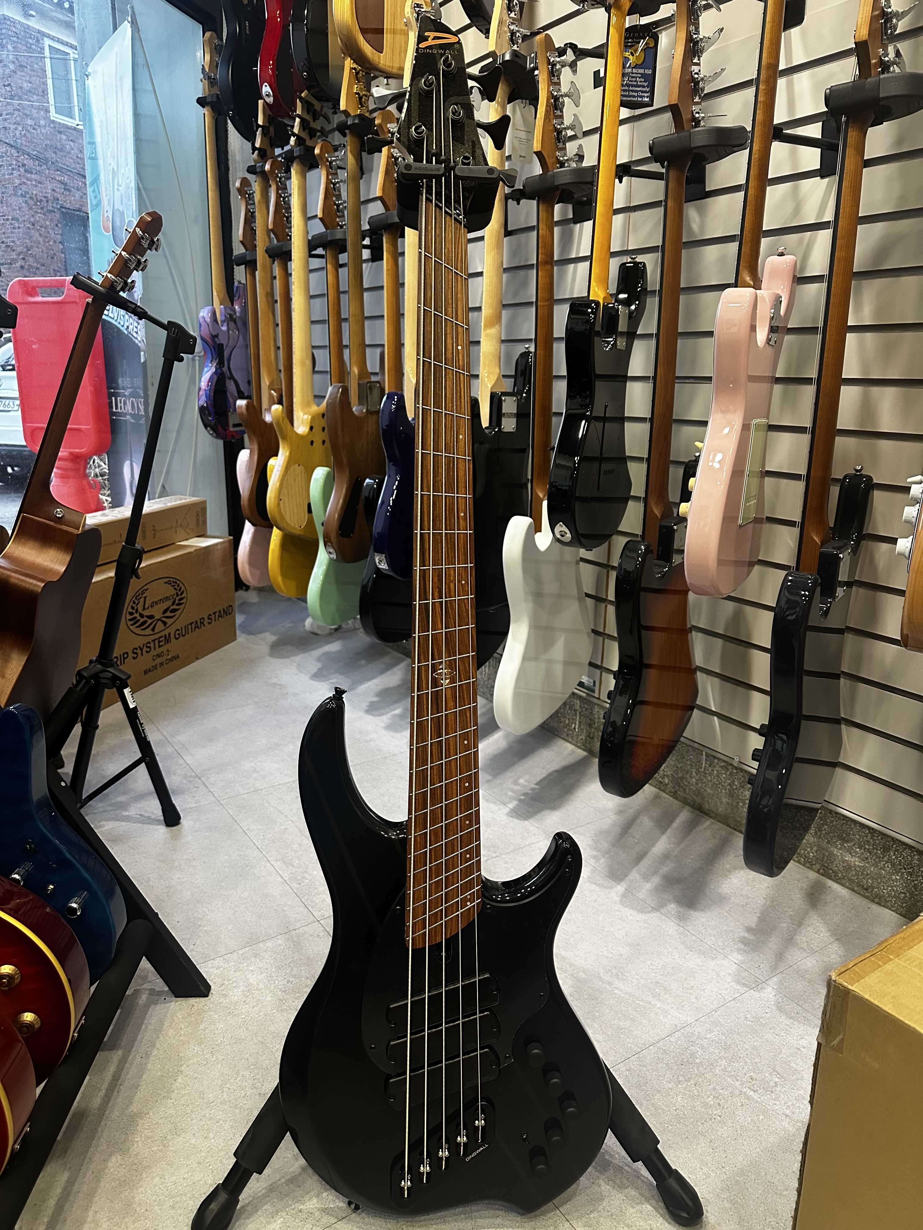 Dingwall SOUNDB Dingwall 딩월 존테일러 JT-3 5현 스텔스블랙 멀티스케일 베이스기타