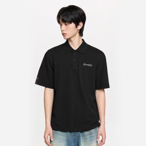 [MLB] 바시티 스몰 컬시브 오버핏 카라 티셔츠 NY (Black) 3APQV0163