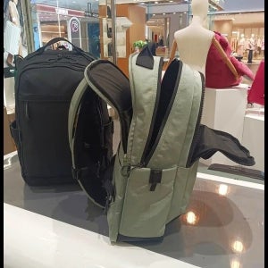 쌤소나이트 대용량 경량 출퇴근 노트북 백팩 UG3