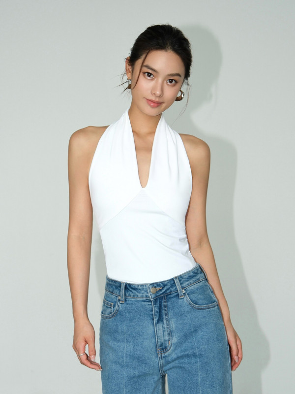 홀터넥 여성나시 여름 화이트 민소매탑 레이어드 슬리브리스 디자인 감성 빈티지 스타일