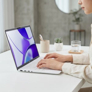 LG 인텔 그램14 AI 울트라 U5-325 팬서레이크 14ZD90U-GX56K LPDDR5x 16GB Gen4 2TB 윈도우11프로 화이트색상