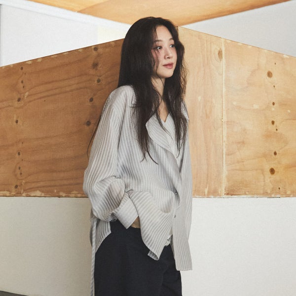[루에브르][정려원pick] Sheer Striped Asymmetric Placket Shirt SW6MB702-11